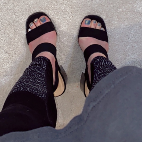 Black wedge heels - Picture 2 of 2